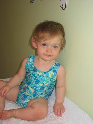 2005_05_10 Cate in swimsuit.jpg